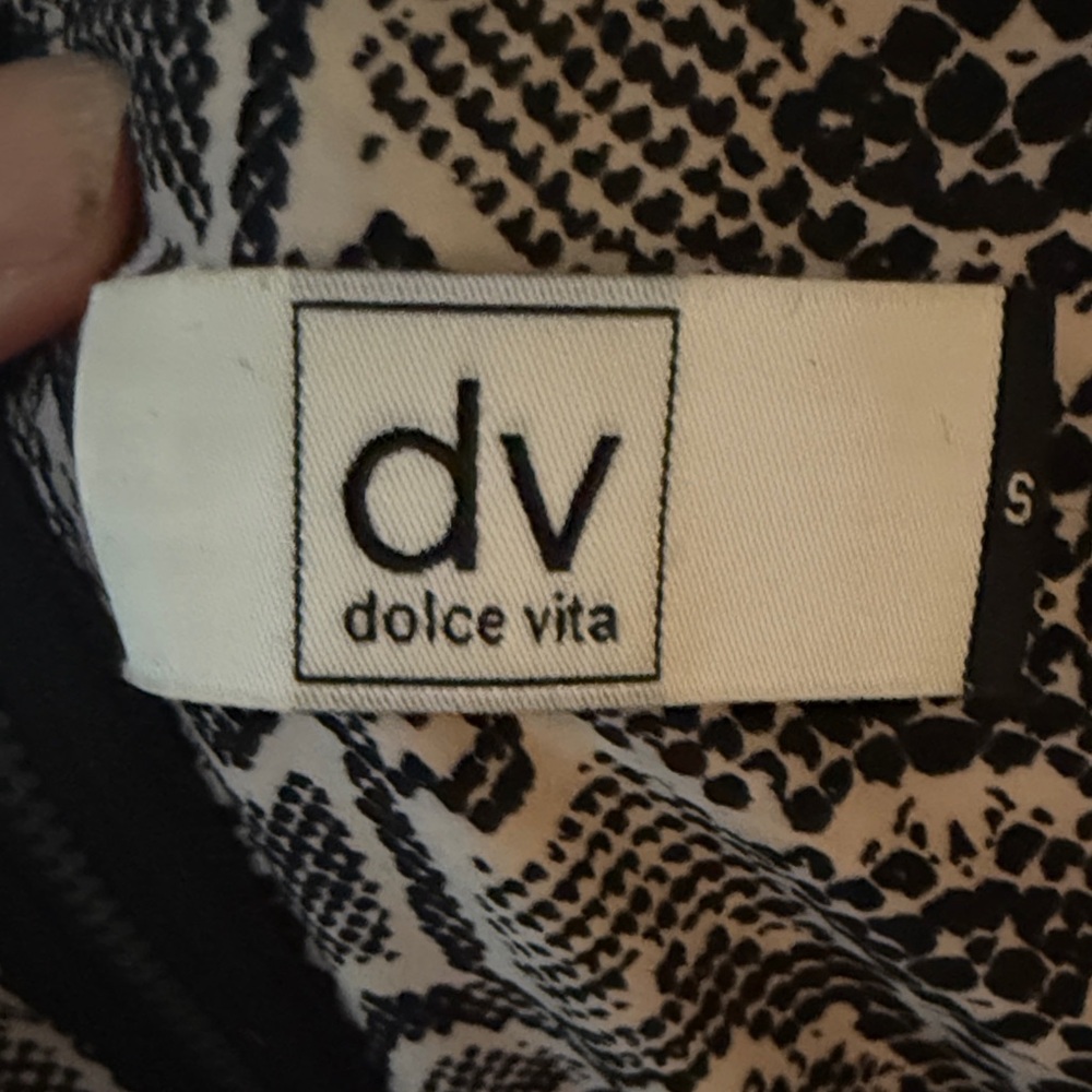 DV Dolce Vita Black and Yellow Mini Dress - Picture 2 of 2